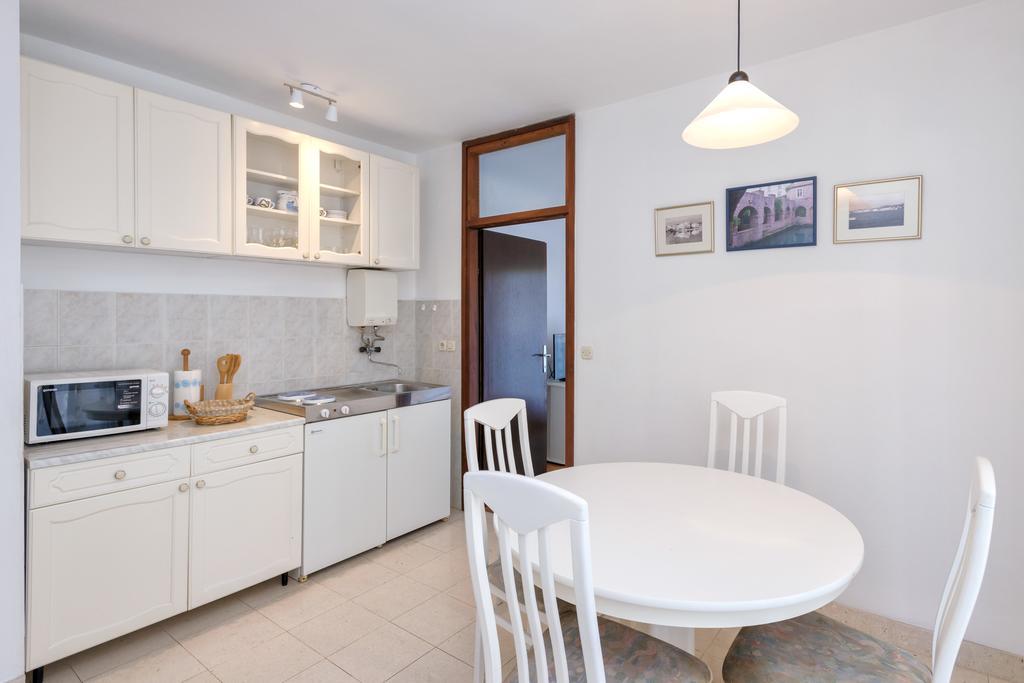 Mi Apartment Stari Grad Kültér fotó
