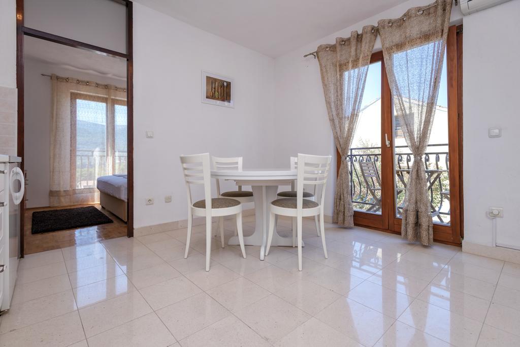 Mi Apartment Stari Grad Kültér fotó