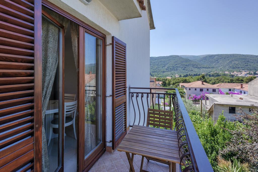 Mi Apartment Stari Grad Kültér fotó