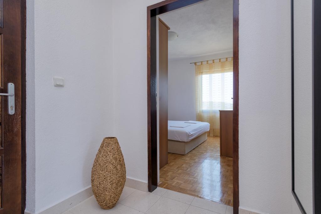 Mi Apartment Stari Grad Kültér fotó