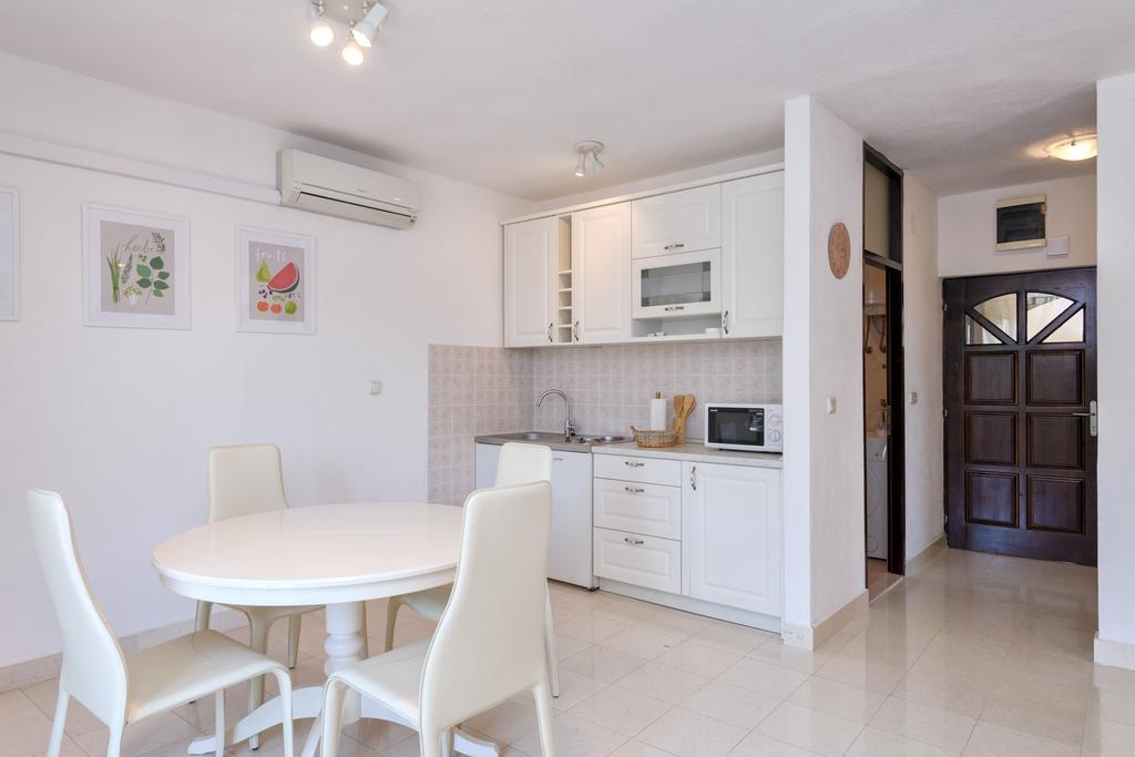 Mi Apartment Stari Grad Kültér fotó