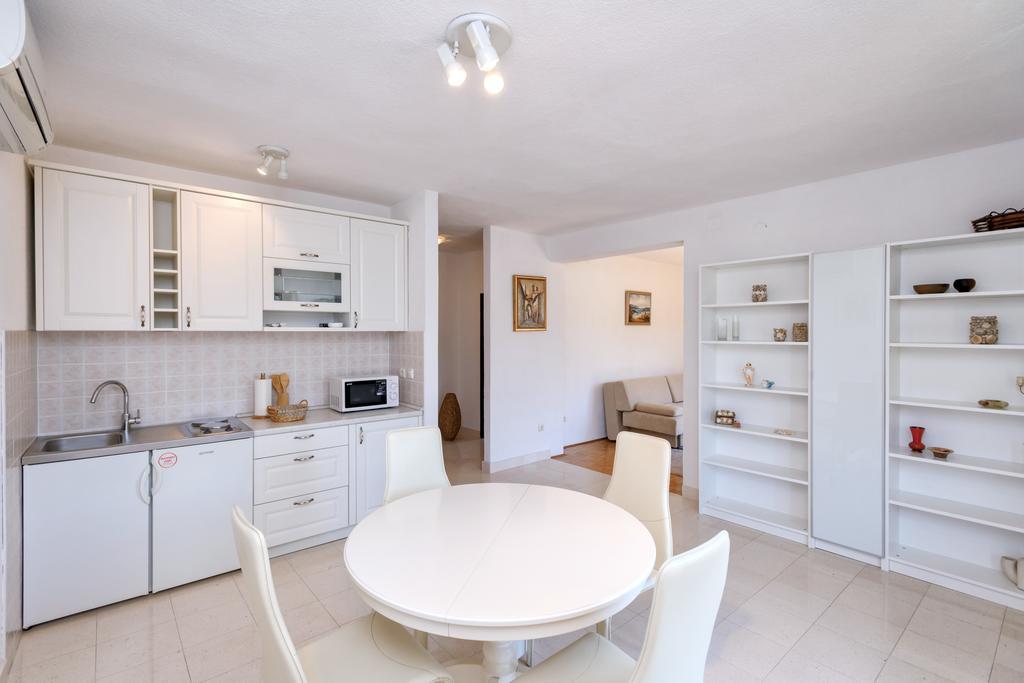 Mi Apartment Stari Grad Kültér fotó